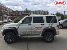 Расширители колесных арок UAZ Patriot NEW без накладок на бампер и двумя лючками бензобака (выступ 90 мм спереди/сзади) ТКУ 3163RC