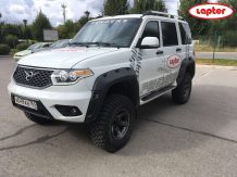 Расширители колесных арок UAZ Patriot NEW без накладок на бампер и двумя лючками бензобака (выступ 90 мм спереди/сзади) ТКУ 3163RC
