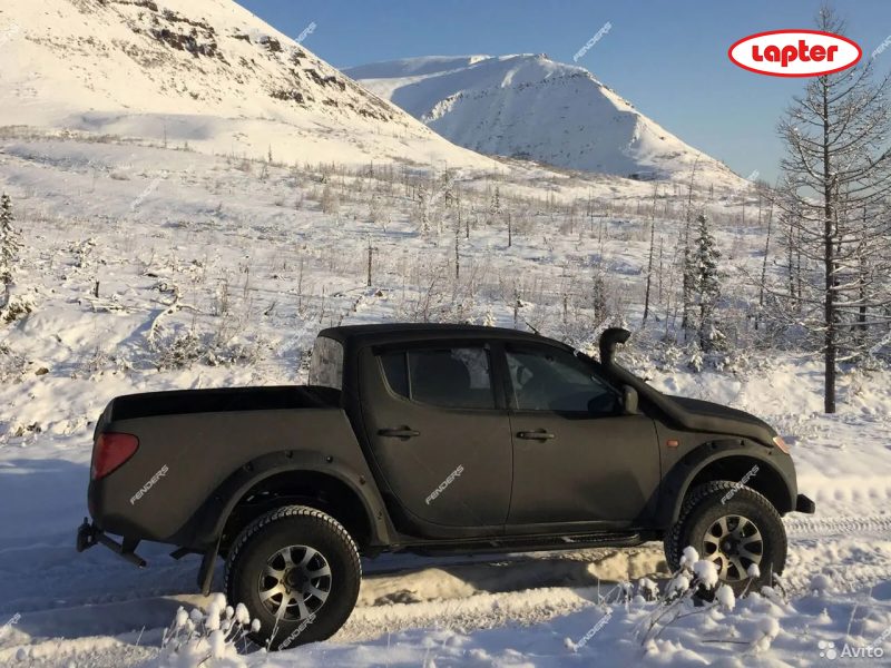 Расширители колесных арок Mitsubishi L200 (вылет 70 мм) TKM200