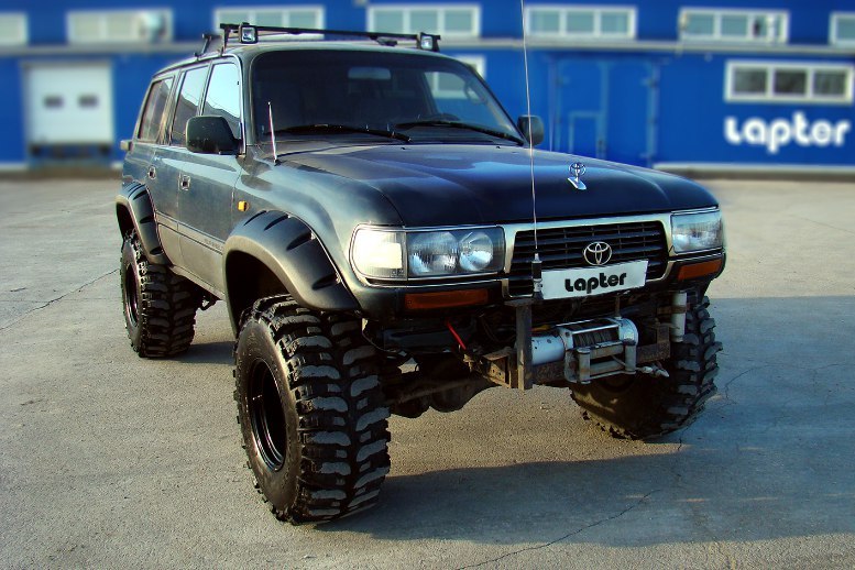 Расширители арок Toyota Land Cruiser 80 (передние 130 мм, задние 130 мм) TLC82