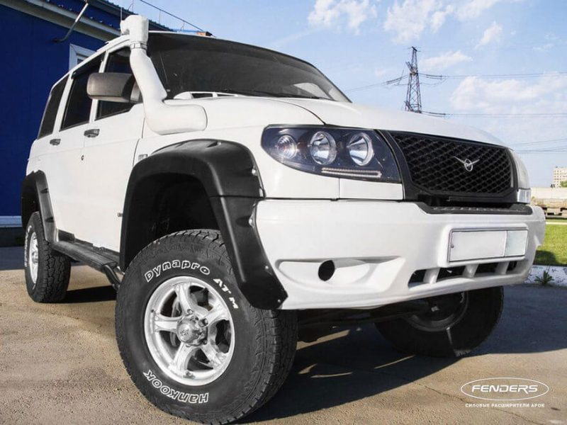 Расширители колесных арок UAZ Patriot (с накладками на бампер) ТКУ3163