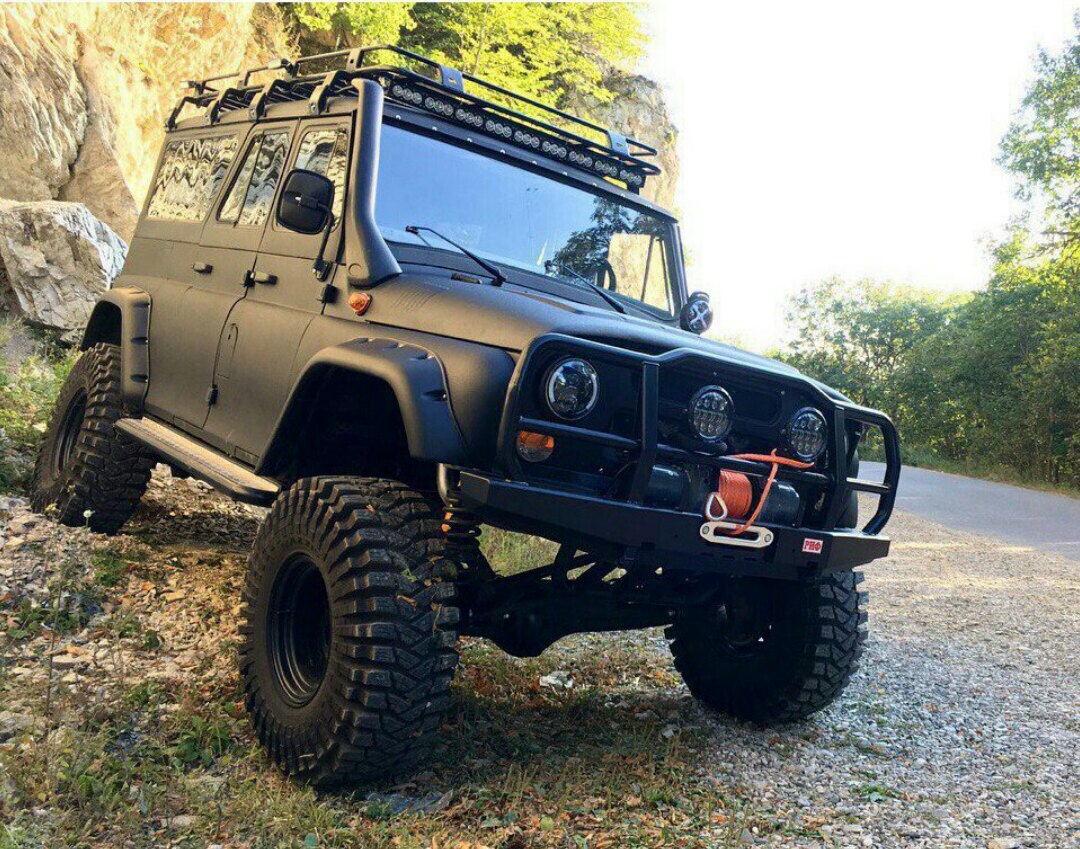 Установка расширителей арок Lapter на UAZ Hunter ТКУ05 (резаная кромка)