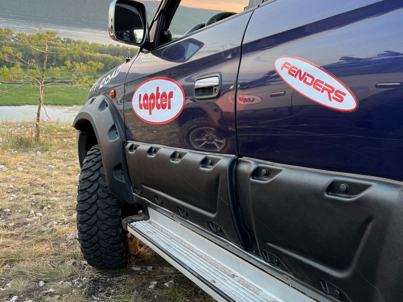 Расширители колесных арок Toyota Land Cruiser Prado 90 Series TLC90