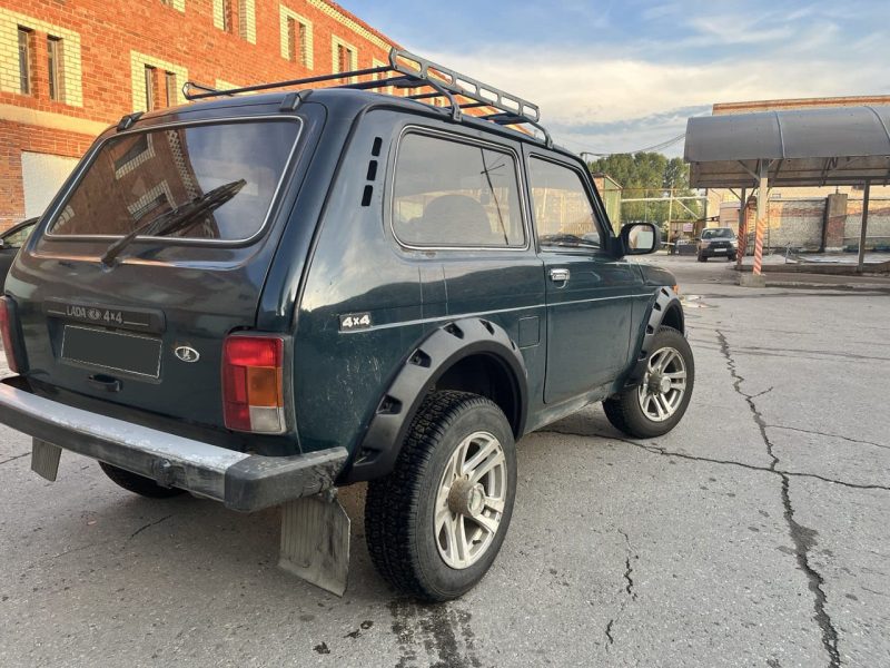 Расширители колесных арок Lada Niva 3-дверная под стандартные арки 21LC